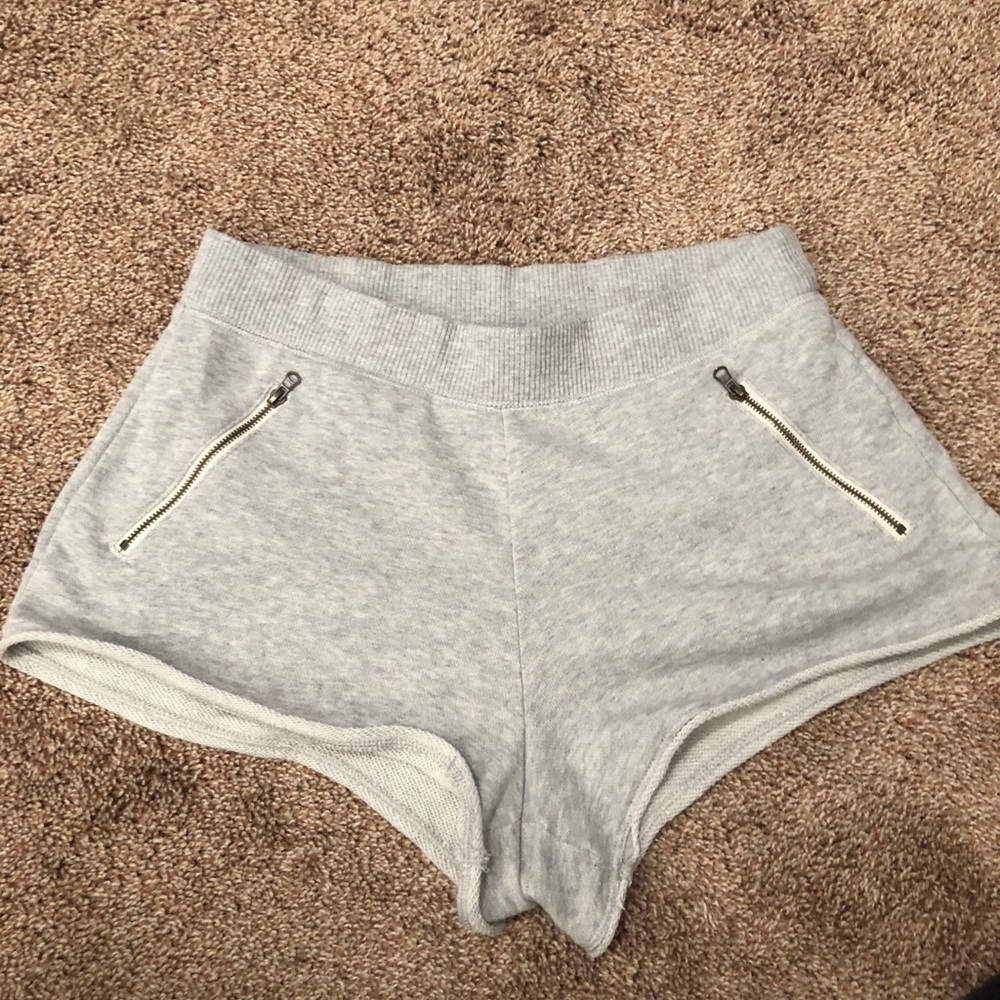 SOLD ON IG @ jl.thrifts